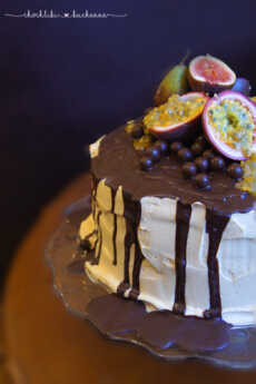 Przepis na Tort czekoladowy z kremem krowkowo-czekoladowym
