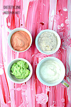 Przepis na Lekkie dipy jogurtowe – zimne sosy do przekąsek