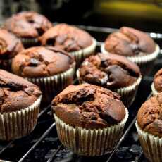 Przepis na Czekoladowe muffinki na zsiadłym mleku