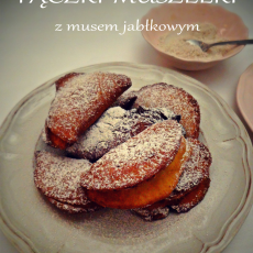 Przepis na Pączki-muszelki z musem jabłkowym