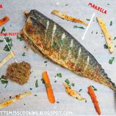 Przepis na Pieczona makrela z frytkami (seler i marchewka) 