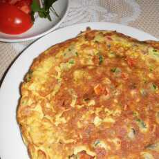 Przepis na Omlet z szynką, pieczarkami i papryką