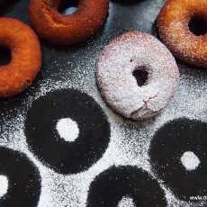 Przepis na Donuty czyli pączki z dziurką