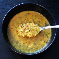 Przepis na Zupa curry z zieloną soczewicą i szpinakiem