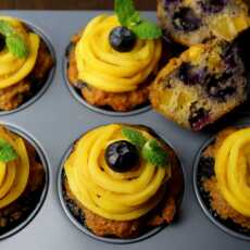 Przepis na Bezglutenowe muffinki z mango i borówkami amerykańskimi