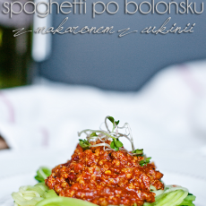 Przepis na Spaghetti po bolońsku z makaronem z cukinii