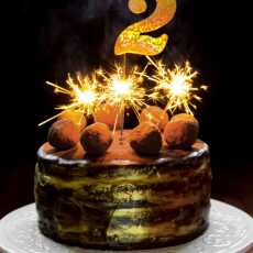 Przepis na Tort czekoladowy z truflami i kremem cytrynowym na 2. urodziny bloga