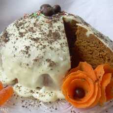 Przepis na Ciasto marchewkowe z polewą serkową 