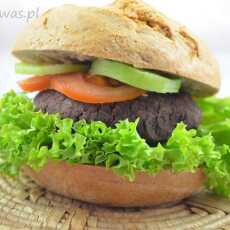 Przepis na Wegańskie burgery z czarnej fasoli i włoskich orzechów