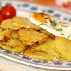 Przepis na Tanie danie czyli smażone ziemniaki i jajko sadzone