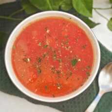 Przepis na Szybka zupa pomidorowa z komosą ryżową