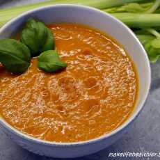 Przepis na Zupa krem z pomidorów i selera naciowego z komosą ryżową
