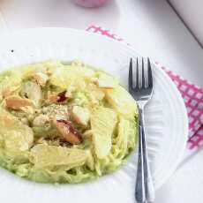 Przepis na Makaron w sosie z awokado / Kelp noodles with avocado - banana sauce.