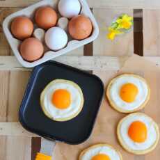 Przepis na Wielkanocne ciastka udające jajka sadzone 