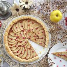 Przepis na Tarta z jabłkami i owocem granatu na cieście francuskim