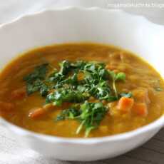 Przepis na Pikantna zupa marchewkowa z soczewicą