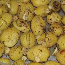 Przepis na Złociste pieczone ziemniaki