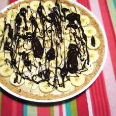 Przepis na Tarta bez pieczenia z mlecznym kremem, bananami i gorzką czekoladą