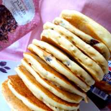Przepis na Bananowe pancakes z czekoladowymi dropsami
