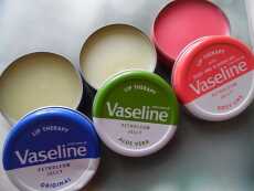 Przepis na Vaseline, Lip Therapy, regenerujące balsamy do ust