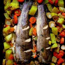 Przepis na Ryba faszerowana fetą i oliwkami