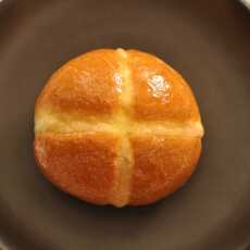 Przepis na Hot cross buns - angielskie, świąteczne bułeczki. Podróżniczo - w poszukiwaniu śladów Robin Hooda.