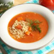 Przepis na Zupa pomidorowa z brązowym ryżem