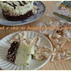 Przepis na Jogurtowy serniczek z chia na chrupiacym spodzie