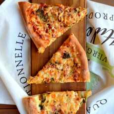 Przepis na Pizza na wypasie z serem w bokach 