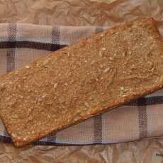 Przepis na Bezglutenowy chleb bez mąki i drożdży ze słonecznikiem