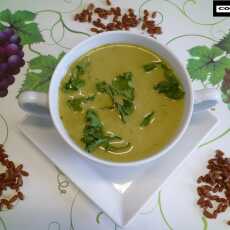 Przepis na Zupa z trybuli z zielonym pieprzem i orkiszem