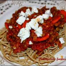 Przepis na Spaghetti wegetariańskie z soczewicą
