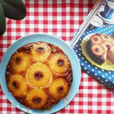 Przepis na Pineapple upside-down cake, czyli odwrócone ciasto z ananasem