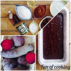 Przepis na Mocno kakaowe ciasto z czerwonymi buraczkami i kokosową kruszonką