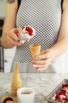 Przepis na Cream Cheese Red Velvet Cake Ice Cream