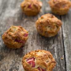 Przepis na Muffiny cytrynowe z rabarbarem (wegańskie, bezglutenowe, bez cukru)