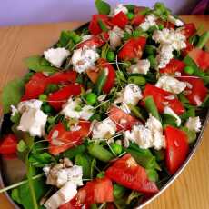 Przepis na Sałatka z gorgonzolą, rukolą i pomidorami
