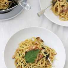 Przepis na Sezon na pokrzywę: Spaghetti carbonara z pokrzywą i boczkiem