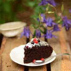 Przepis na CZEKOLADOWE CIASTO BANANOWE Z OWOCAMI LEŚNYMI