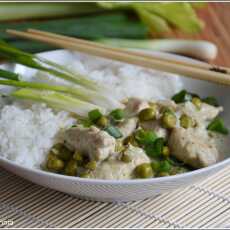 Przepis na KURCZAK W ZIELONYM CURRY Z GROSZKIEM 