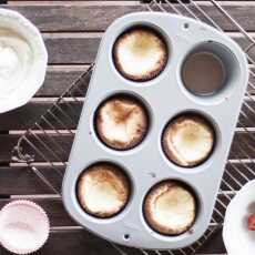 Przepis na CUISINE :: Cheese&strawberry vanilla muffins