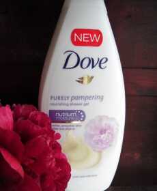 Przepis na Dove, Purely Pampering słodka śmietanka i piwonia, żel pod prysznic