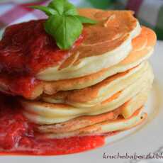 Przepis na Pancakes z ricottą i truskawkami