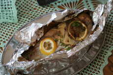 Przepis na Ryba z grilla lub piekarnika nadziewana warzywami