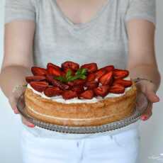 Przepis na 4 lata bloga! Ciasto z truskawkami i serkiem!