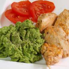 Przepis na Puree z zielonego groszku i marynowany kurczak
