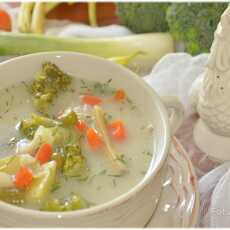 Przepis na Szybka zupa jarzynowa z brokułem. Wieloskładnikowa zupa jarzynowa 