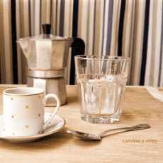 Przepis na Kawa z lodem - hiszpański sposób na upał.
