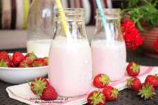 Przepis na Domowe mleko truskawkowe