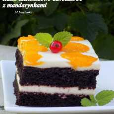 Przepis na Mocno czekoladowe ciasto z advocatem i mandarynkami